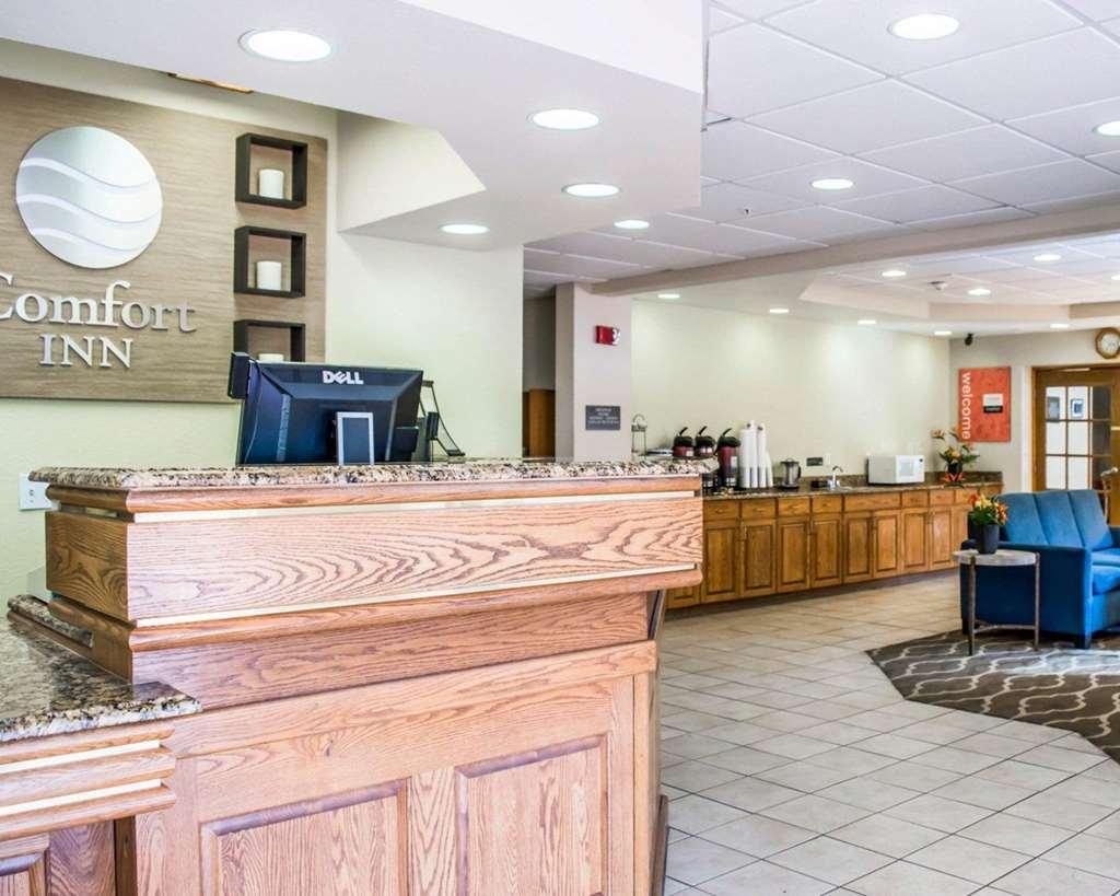Comfort Inn Fort Myers Northeast Интерьер фото