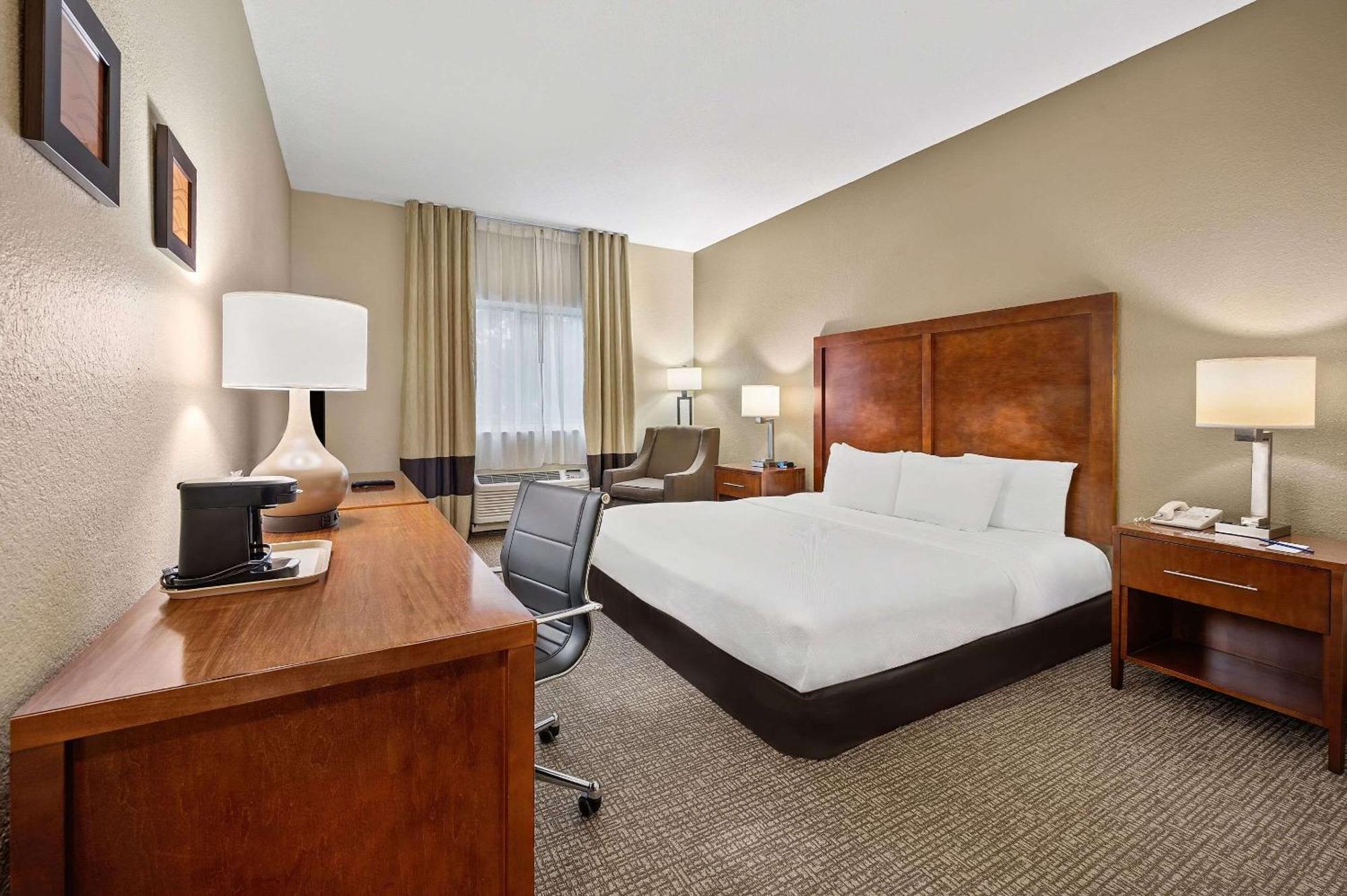 Comfort Inn Fort Myers Northeast Экстерьер фото