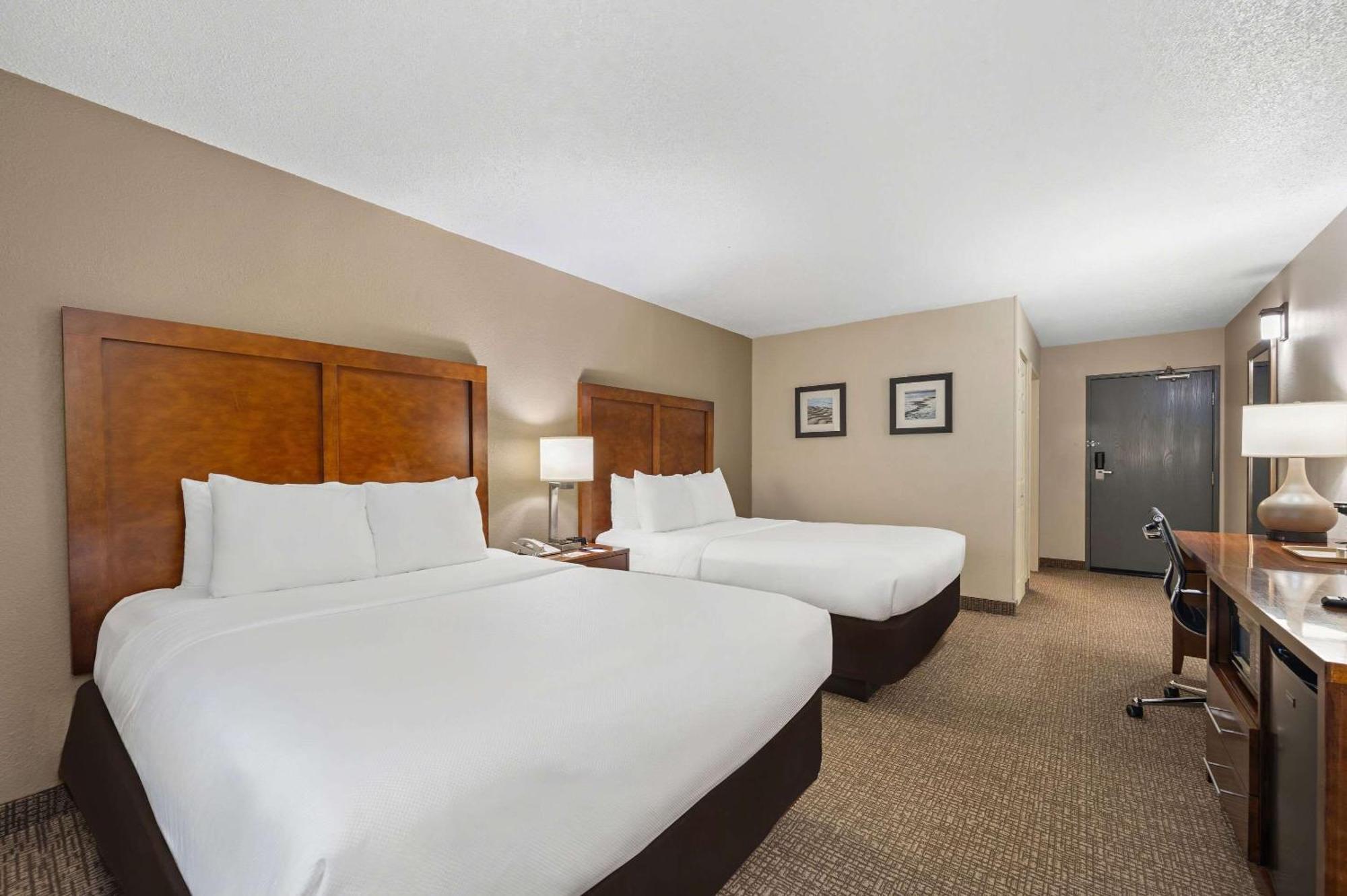 Comfort Inn Fort Myers Northeast Экстерьер фото